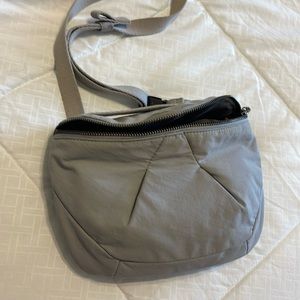 Athleta Cross Body Fanny Pack